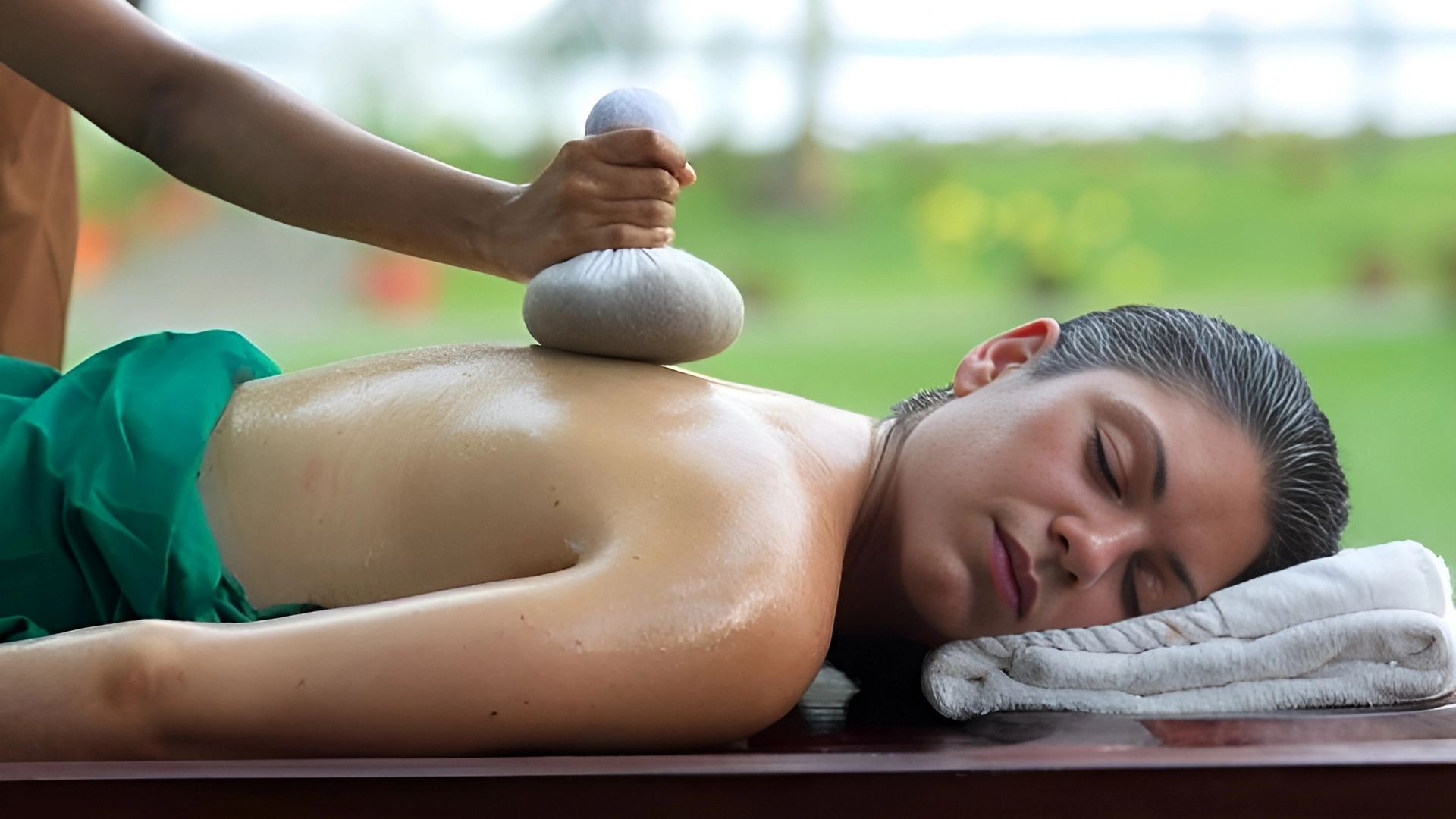 11 Days / 10 Nights Kerala Houseboat & Ayurveda Rejuvenation From Only £2299pp – September 2026 Departures
