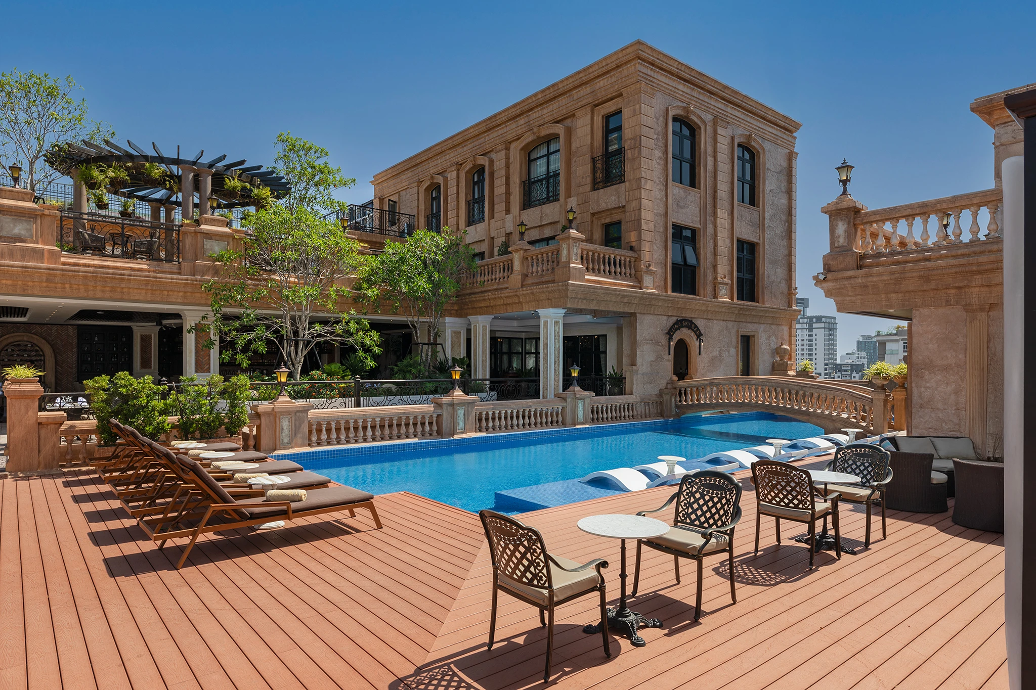 07 Nights Holiday in Hong Kong & Cambodia with Breakfast