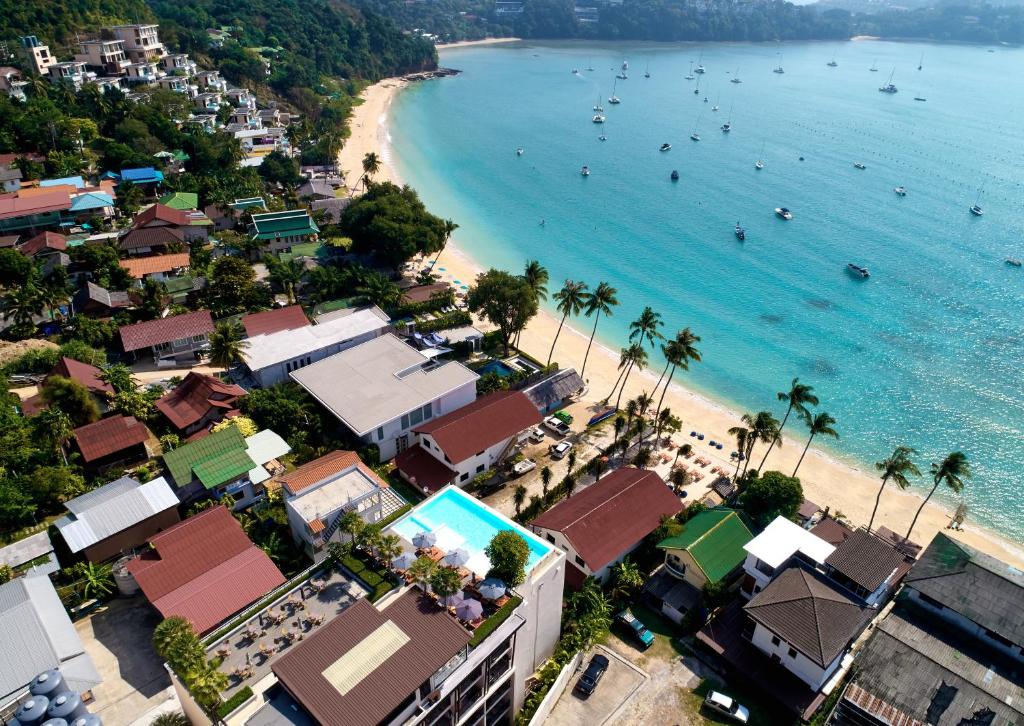 5 COUNTRIES. 17 NIGHTS. £2,099PP. DARE TO DO WHAT OTHERS HAVEN'T.