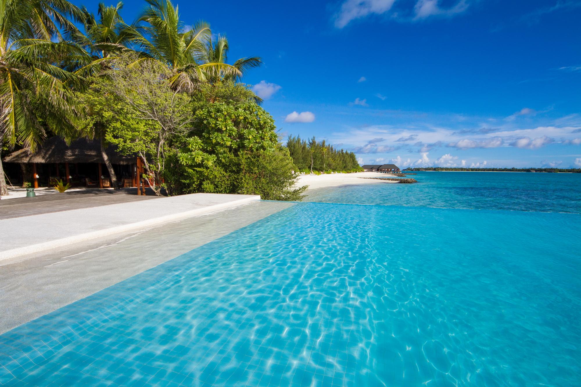 07 Nights Holiday at Summer Island Maldives with Half Board