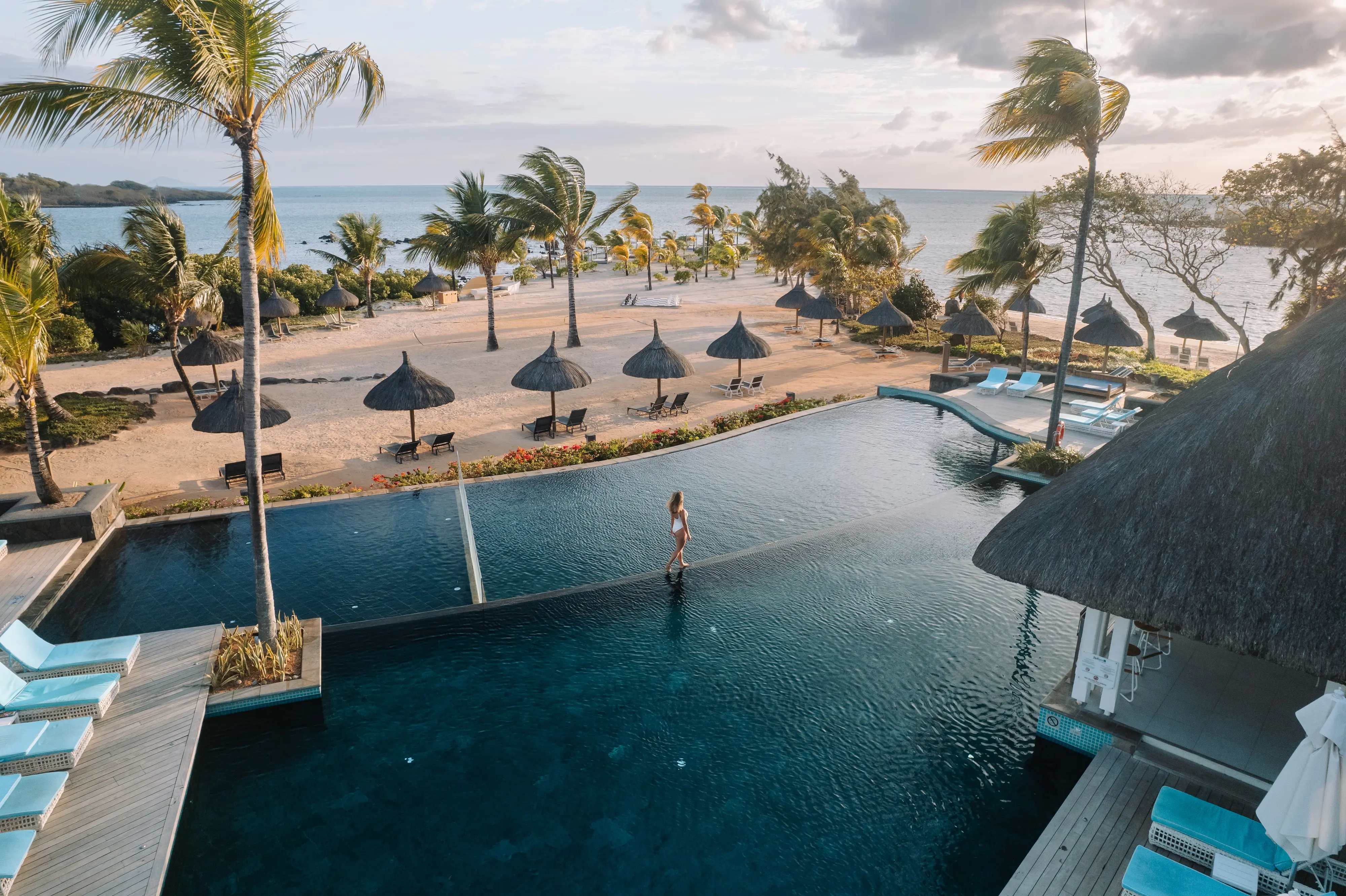 £4,599 FAMILY HOLIDAY! MAURITIUS | MAY HALF TERM 2027 7 NIGHTS RADISSON BLU AZURI ALL-INCLUSIVE 2 ADULTS + 2 KIDS