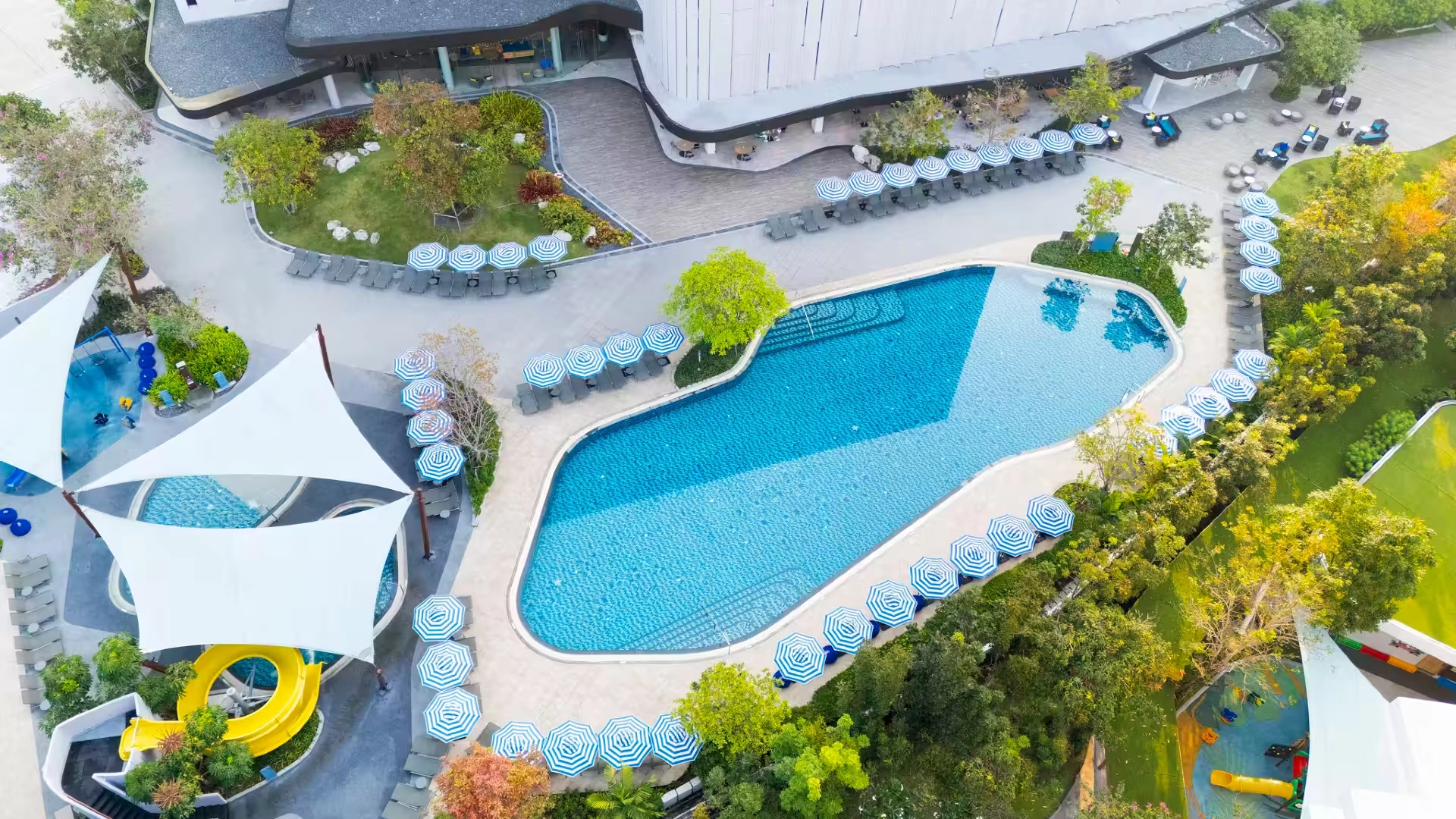 WAIT… £53 A NIGHT! 30 NIGHTS IN PATTAYA FOR JUST £1,599 PP EXCLUSIVE LONG-STAY OFFER! Flights | Breakfast | Beachfront Stay | Transfer | Room upgrade