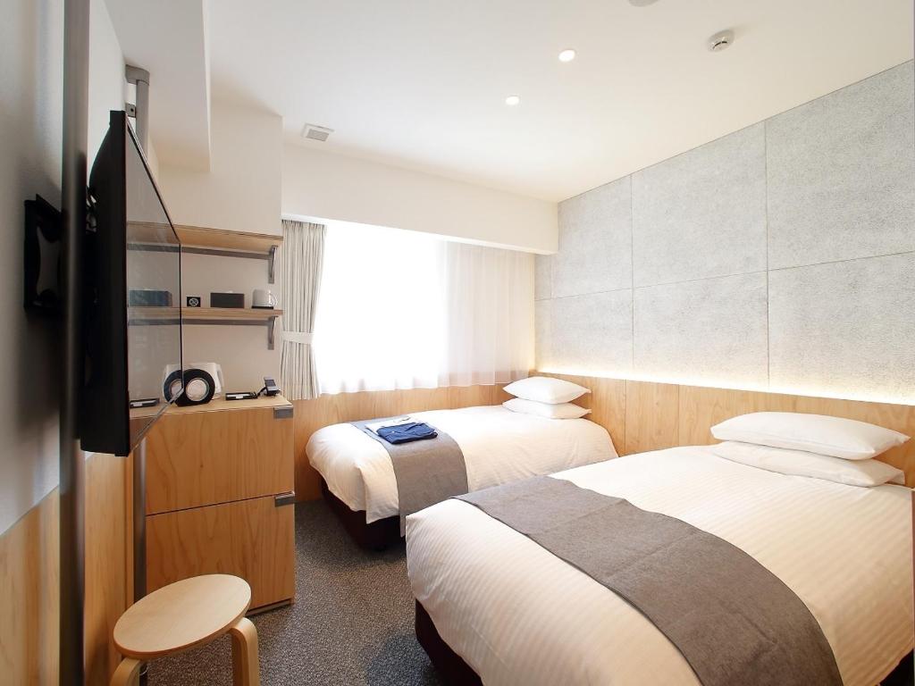 5 COUNTRIES. 17 NIGHTS. £2,099PP. DARE TO DO WHAT OTHERS HAVEN'T.