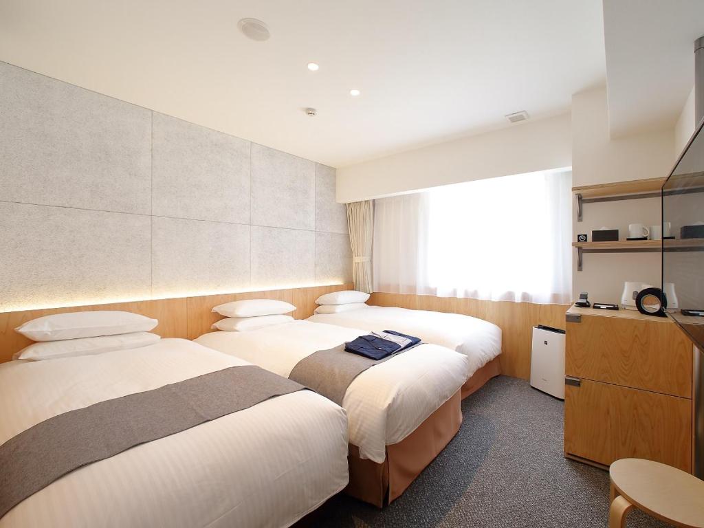 5 COUNTRIES. 17 NIGHTS. £2,099PP. DARE TO DO WHAT OTHERS HAVEN'T.