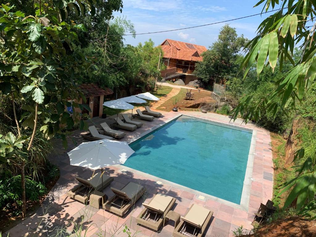 11 Days / 10 Nights Kerala Houseboat & Ayurveda Rejuvenation From Only £2299pp – September 2026 Departures