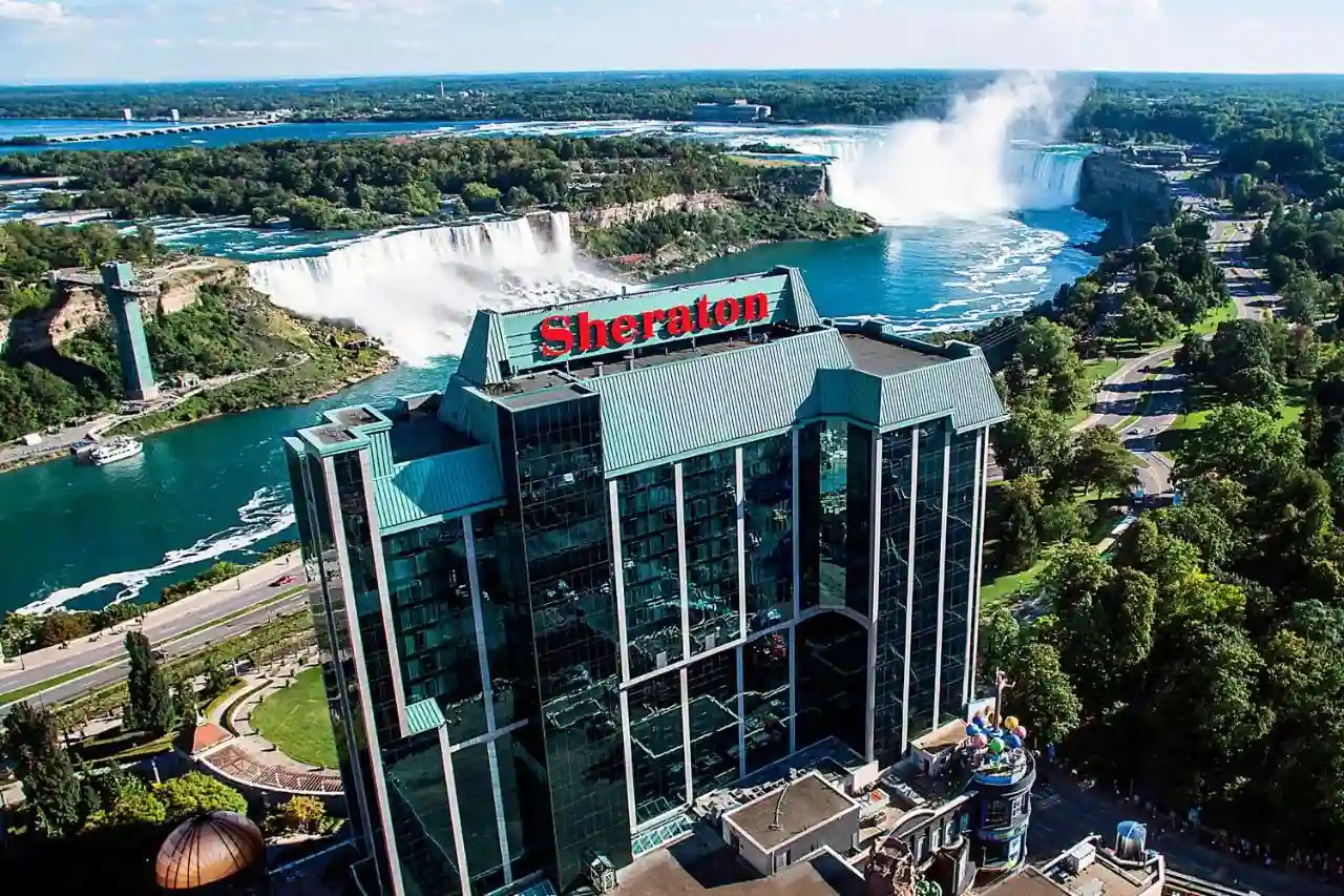 10 Nights adventurous holiday at Iceland, Niagara Falls and New York