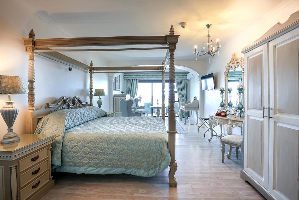 12 NIGHTS | BIG 5 SAFARI, GARDEN ROUTE & CAPE TOWN From just £2,699pp