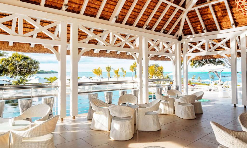 £4,599 FAMILY HOLIDAY! MAURITIUS | MAY HALF TERM 2027 7 NIGHTS RADISSON BLU AZURI ALL-INCLUSIVE 2 ADULTS + 2 KIDS