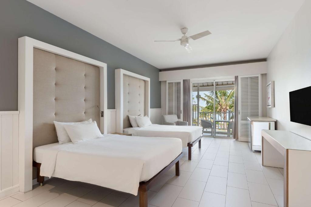 £4,599 FAMILY HOLIDAY! MAURITIUS | MAY HALF TERM 2027 7 NIGHTS RADISSON BLU AZURI ALL-INCLUSIVE 2 ADULTS + 2 KIDS