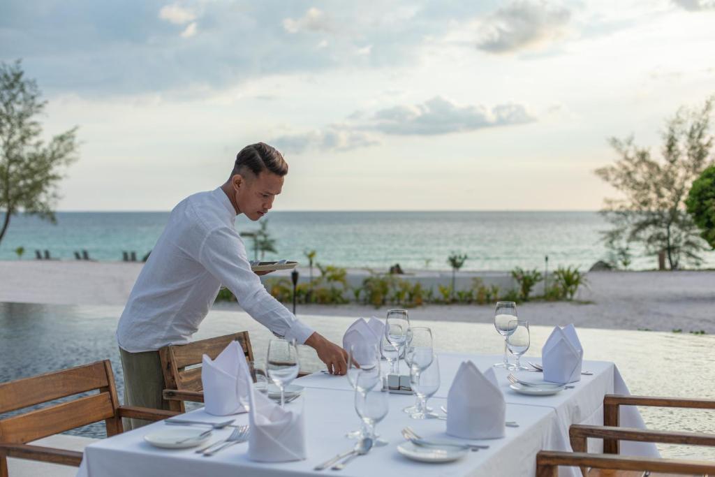 The Holiday Nobody Else Is Selling... Angkor Wat ? The Maldives of South East Asia | From Just £2,699pp