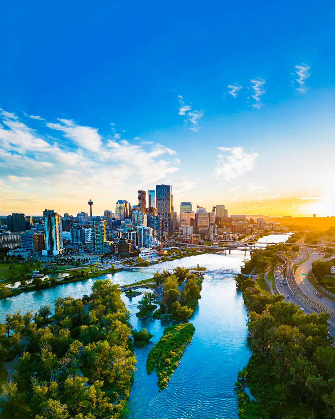 From the beautiful Pacific coast city of Vancouver to the majestic Rocky Mountains, you'll experience some of the most magnificent scenery in the world and the timeless beauty that only Western Canada can offer. 