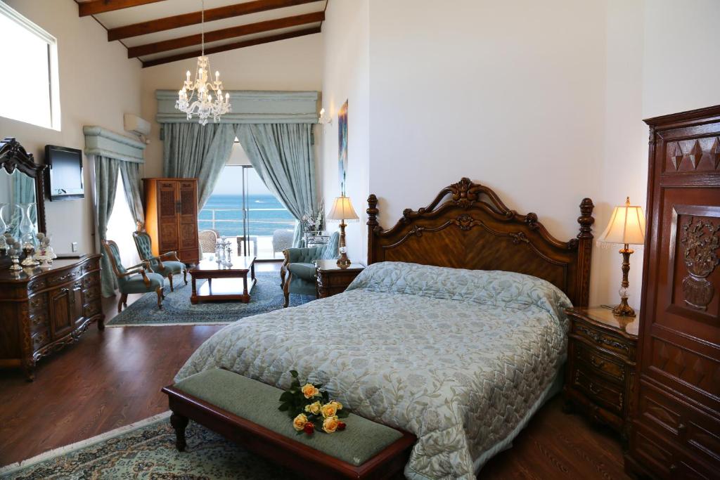 12 NIGHTS | BIG 5 SAFARI, GARDEN ROUTE & CAPE TOWN From just £2,699pp