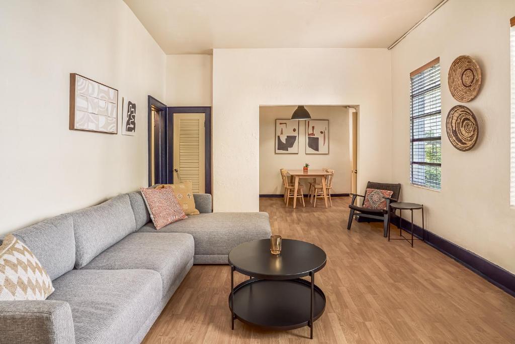 Fall in love across 3 iconic destinations New York • Las Vegas • Miami 10 Nights Starting from £3399 per couple!