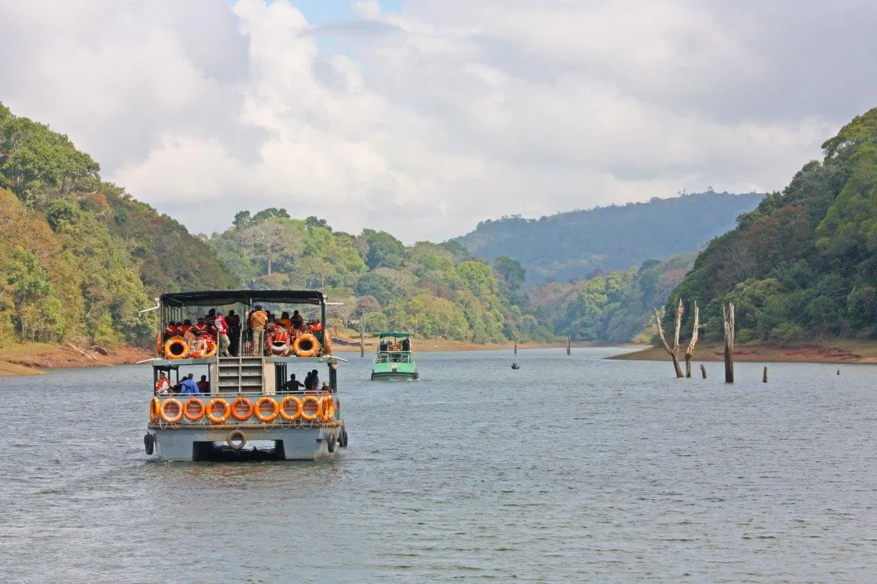 12 NIGHTS OF INDIA: ROYAL TIGERS, ANCIENT TEMPLES & KERALA HOUSEBOAT BACKWATERS — JUST £1,799pp!