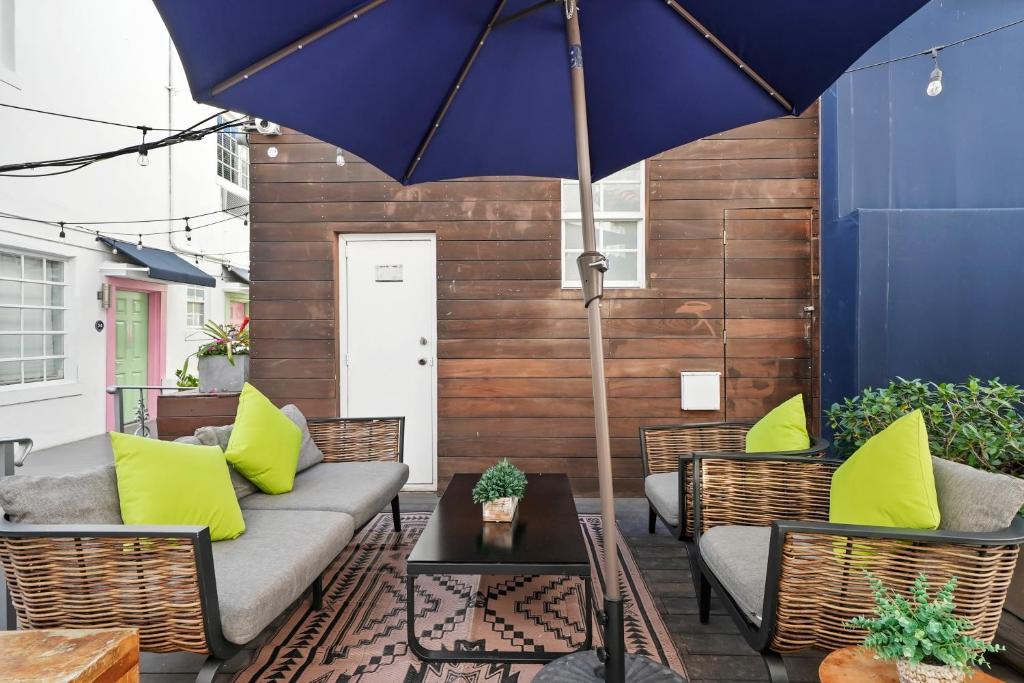 Nashville, New Orleans & Miami FROM JUST £1,599 PER PERSON 9 Nights