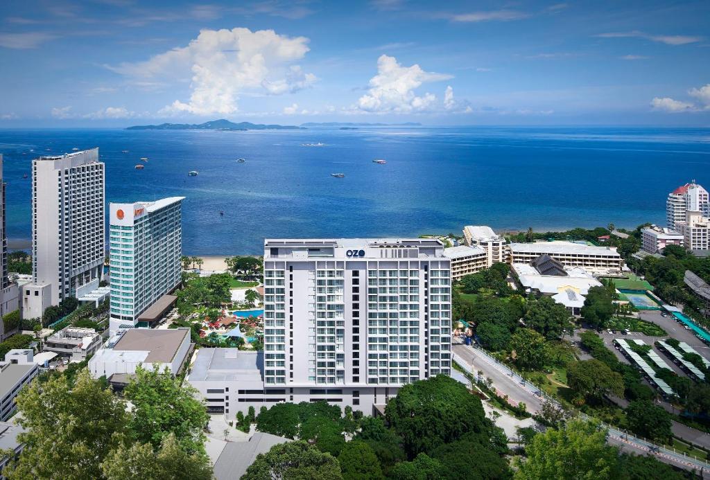 WAIT… £53 A NIGHT! 30 NIGHTS IN PATTAYA FOR JUST £1,599 PP EXCLUSIVE LONG-STAY OFFER! Flights | Breakfast | Beachfront Stay | Transfer | Room upgrade