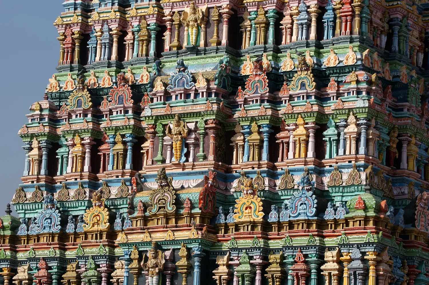 12 NIGHTS OF INDIA: ROYAL TIGERS, ANCIENT TEMPLES & KERALA HOUSEBOAT BACKWATERS — JUST £1,799pp!