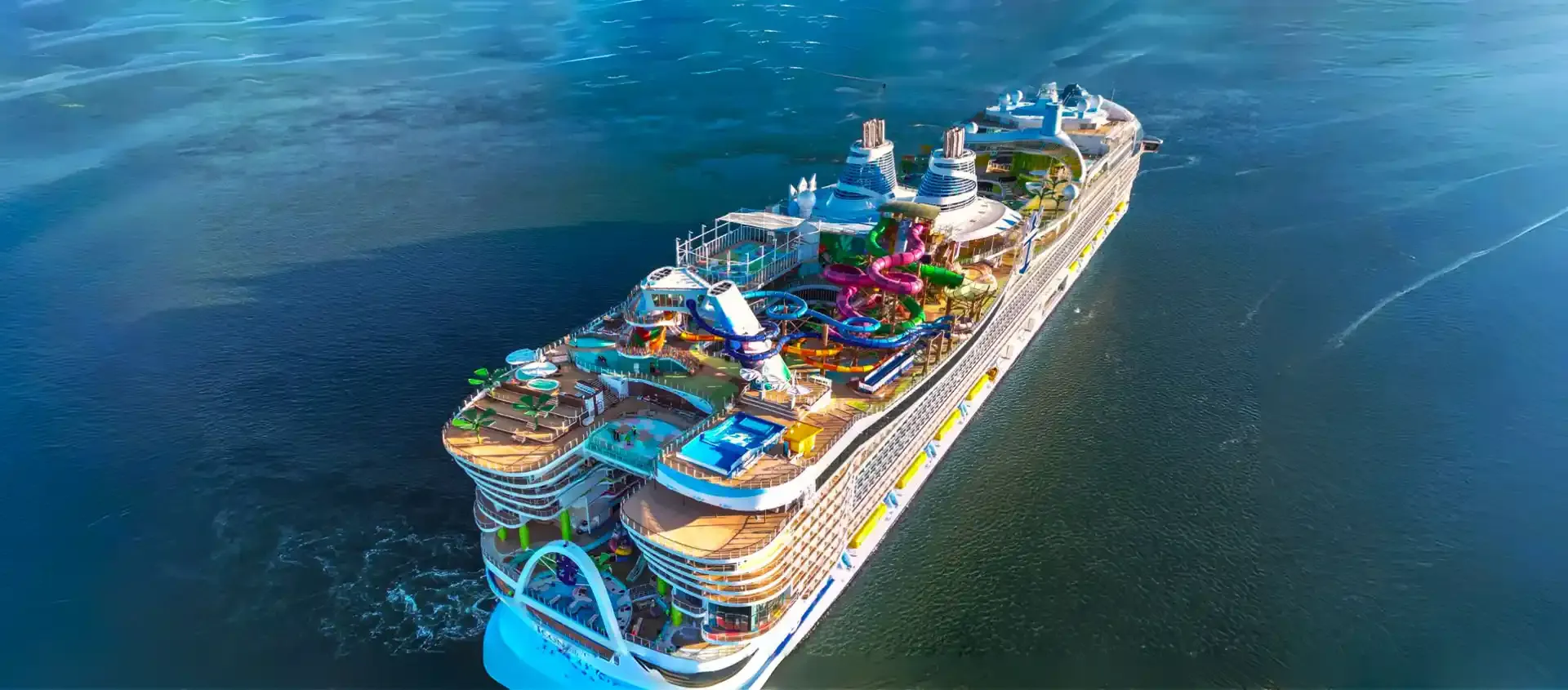 NEW YEAR LUXURY ESCAPE MIAMI + BAHAMAS CRUISE Celebrate a magical 10 Days holiday in style from £5899 Per Family