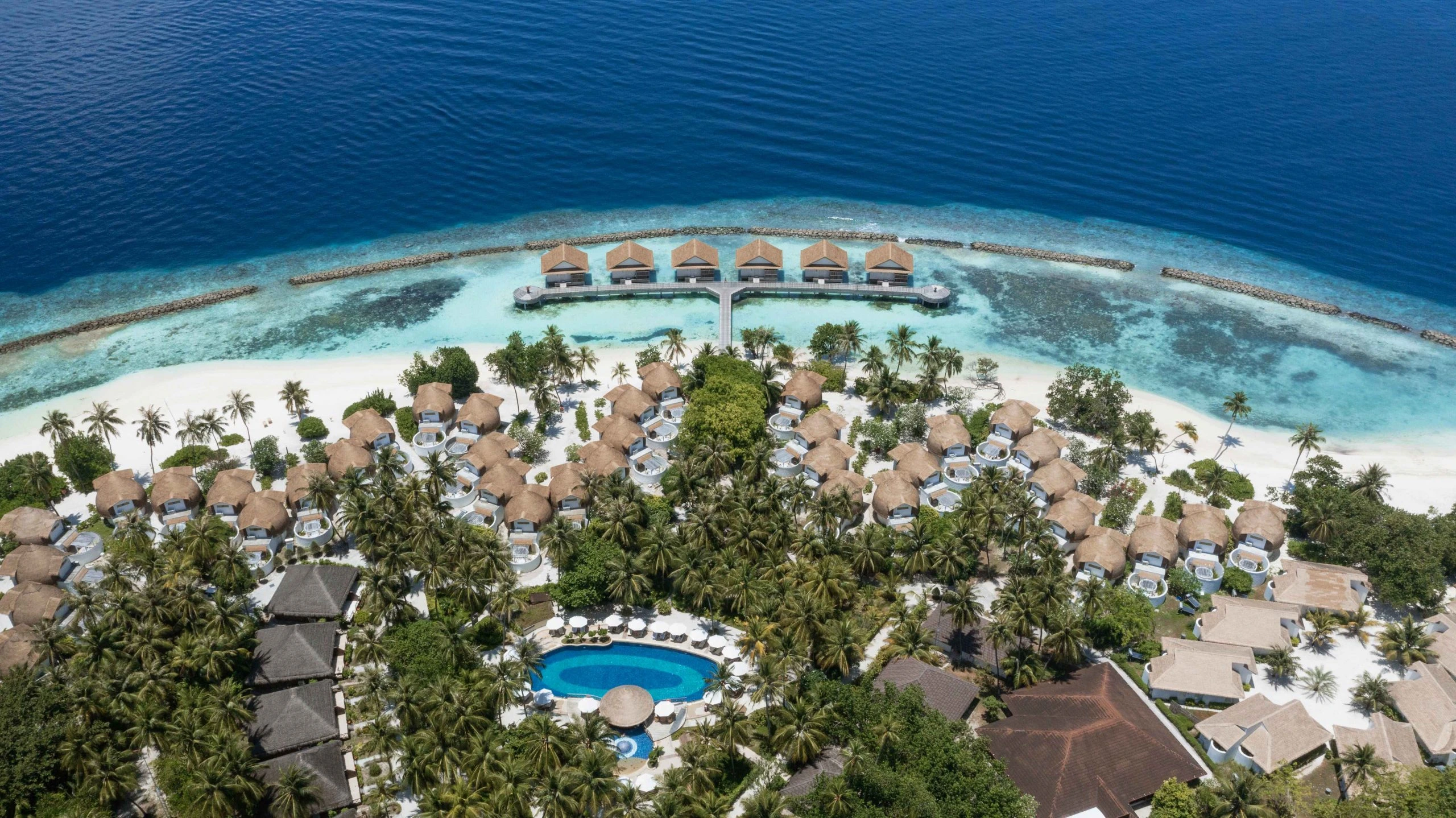 Bandos Maldives + Singapore- Hot Deal
