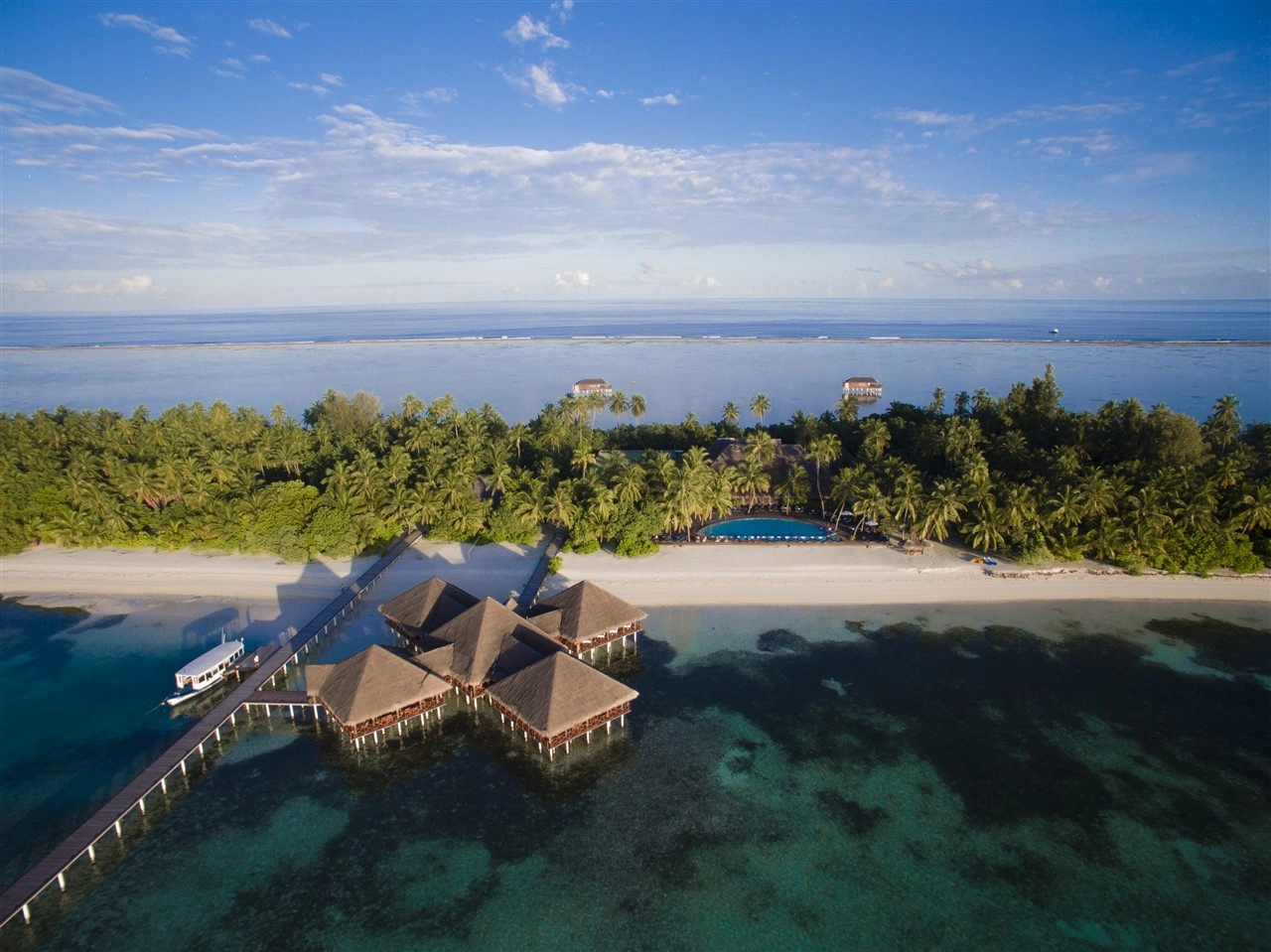 Enjoy the Exotic stay in Abu Dhabi 5* & Maldives - All inclusive