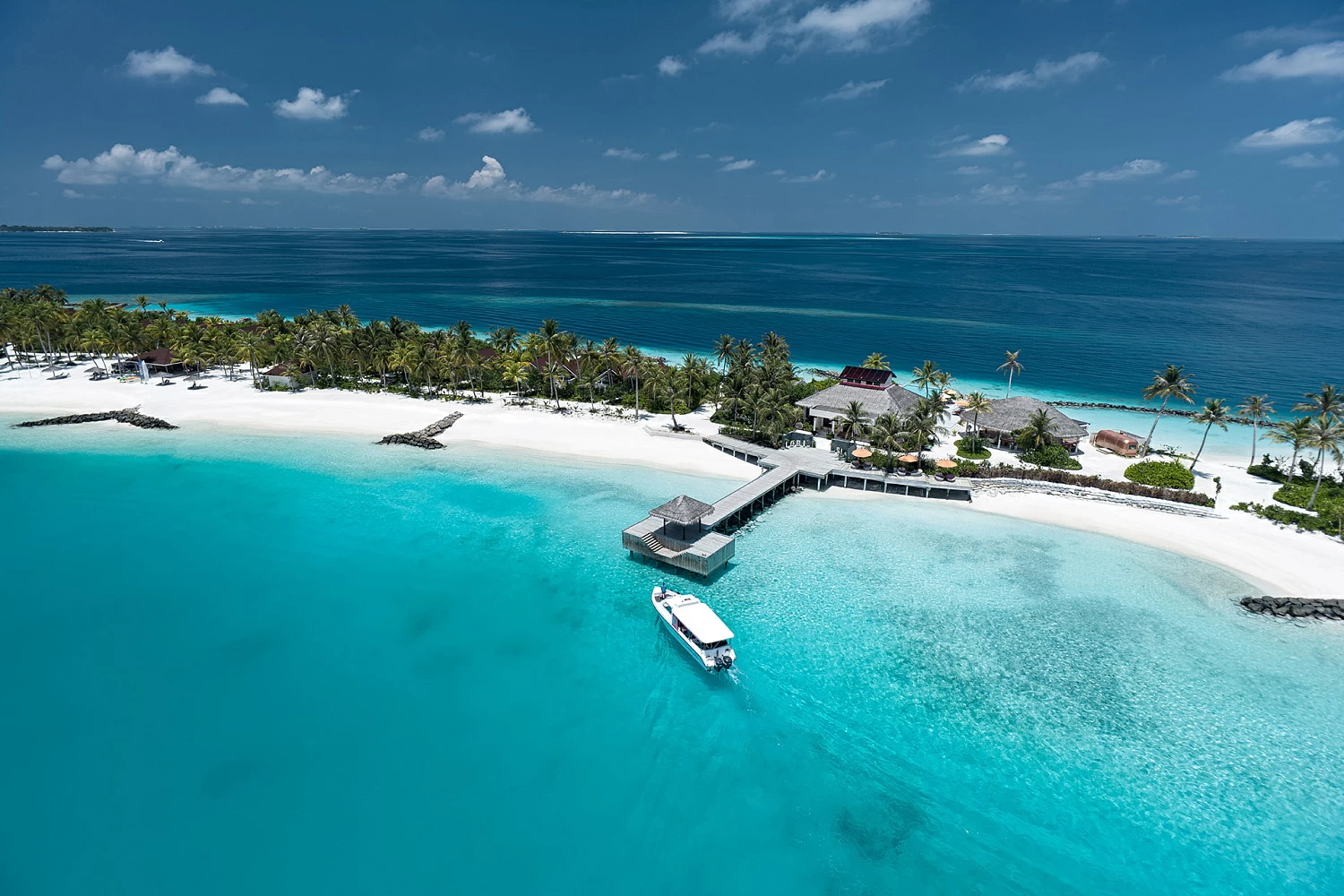 7 Nights Holiday to the enthralling Oblu Select Lobigili Maldives