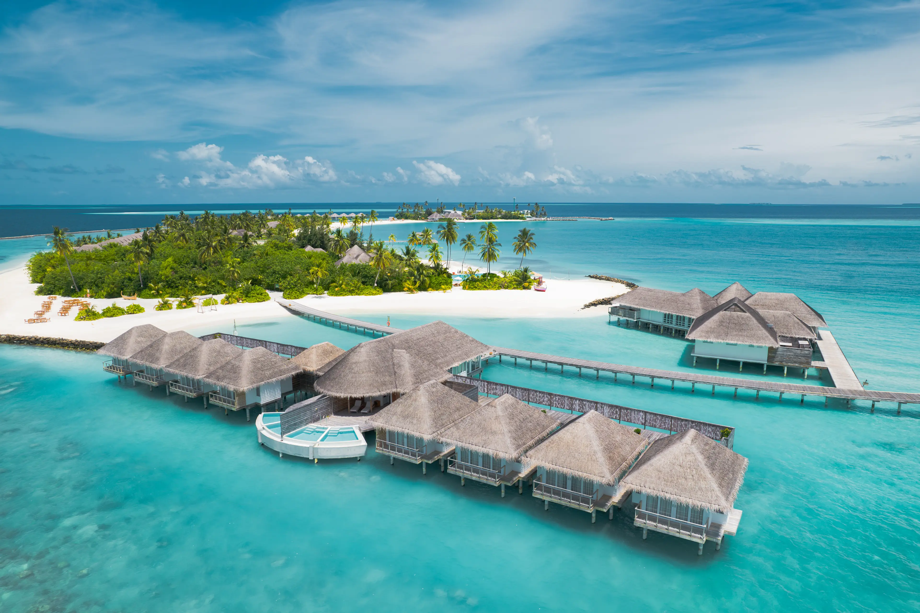 08 Nights holiday at Sun Siyam Iru Veli and Furama Riverfront with Premium All Inclusive Signature Plan