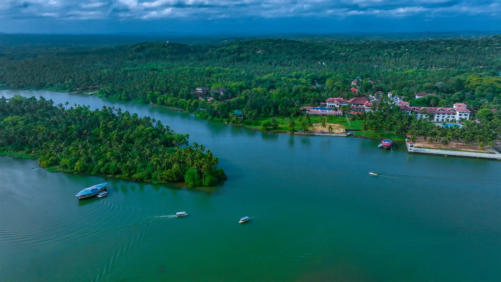 11 Days / 10 Nights Kerala Houseboat & Ayurveda Rejuvenation From Only £2299pp – September 2026 Departures