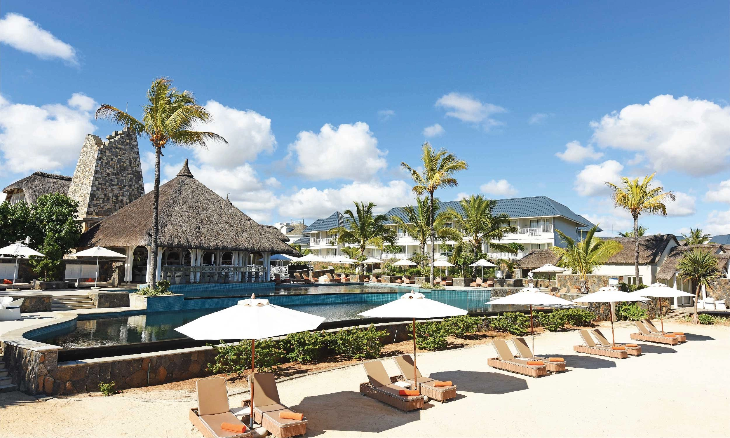 £4,599 FAMILY HOLIDAY! MAURITIUS | MAY HALF TERM 2027 7 NIGHTS RADISSON BLU AZURI ALL-INCLUSIVE 2 ADULTS + 2 KIDS