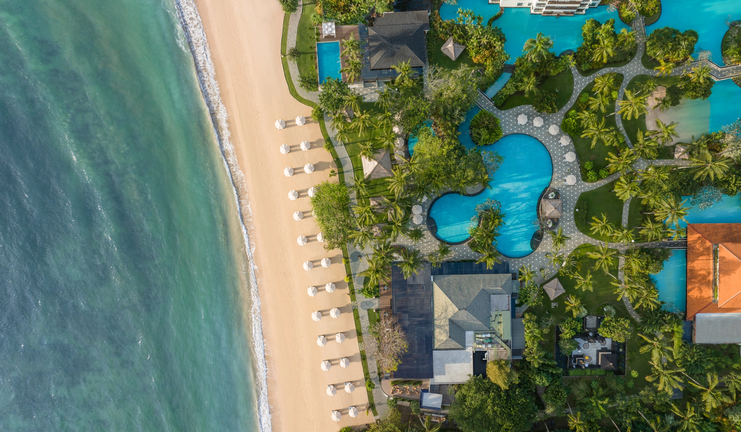 Triple Treat: 10 Nights Holiday at Hong Kong, Singapore & Bali  with Breakfast