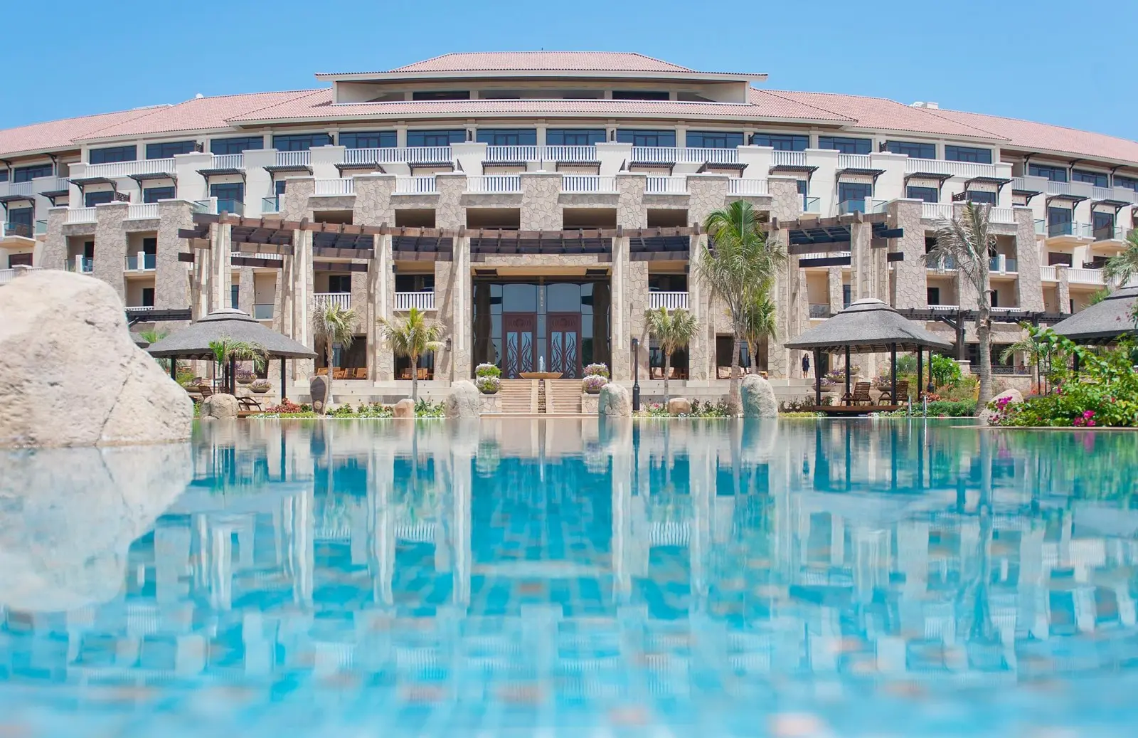 03 Nights Holiday at Sofitel the Palm with Half Board