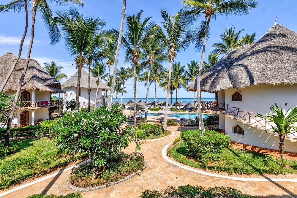 WESTERN CAPE BIG 5 SAFARI + ZANZIBAR! 12 NIGHTS — MAY 2027 — £2,499PP