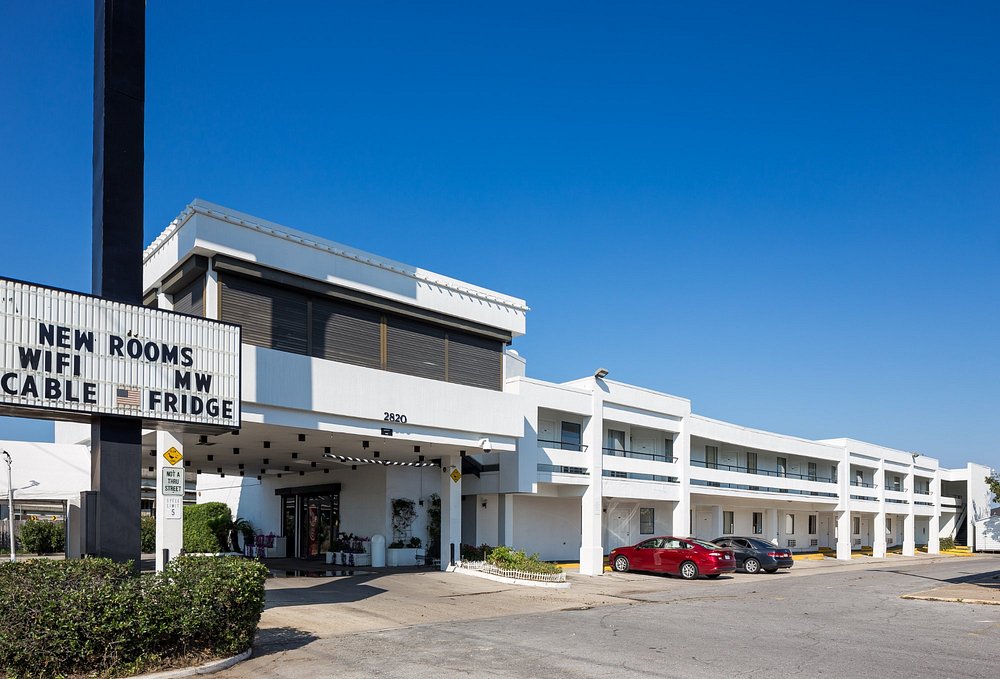 Nashville, New Orleans & Miami FROM JUST £1,599 PER PERSON 9 Nights