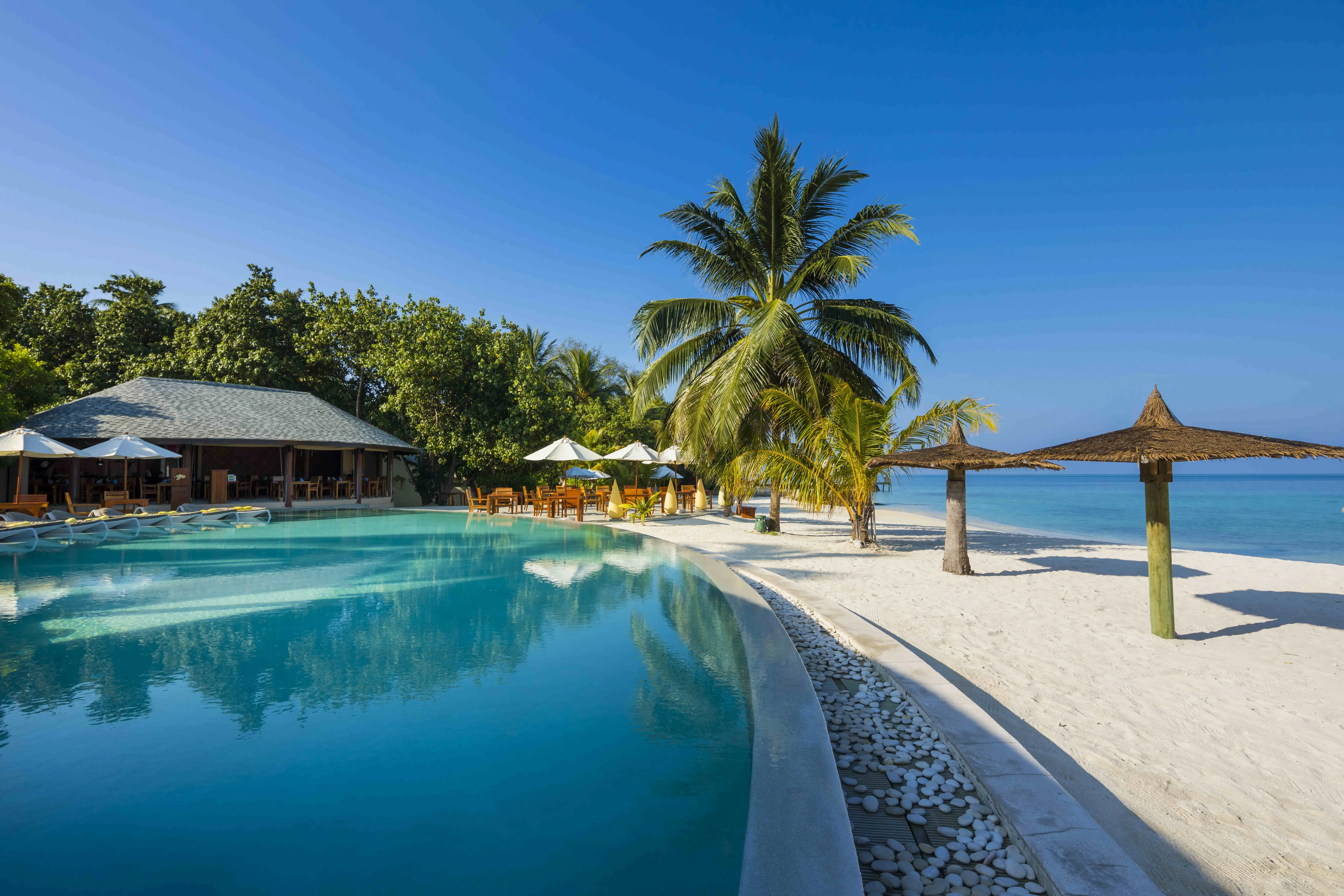 MALDIVES LONGSTAY COUPLE DEAL — 14 NIGHTS, PREMIUM ALL INCLUSIVE, JUST £5,699 PER COUPLE!