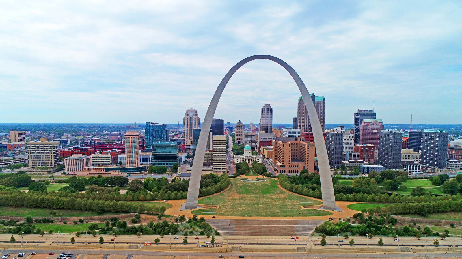 DON’T JUST VISIT AMERICA… DRIVE THROUGH IT! 15 DAYS • ROUTE 66 • FROM £1,759pp