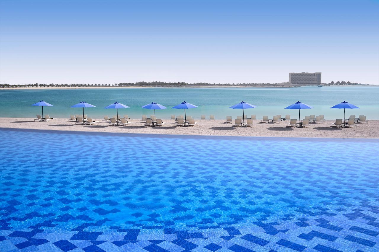 Twin Centre Holiday Deal Bandos Maldives & Ras Al Khaimah