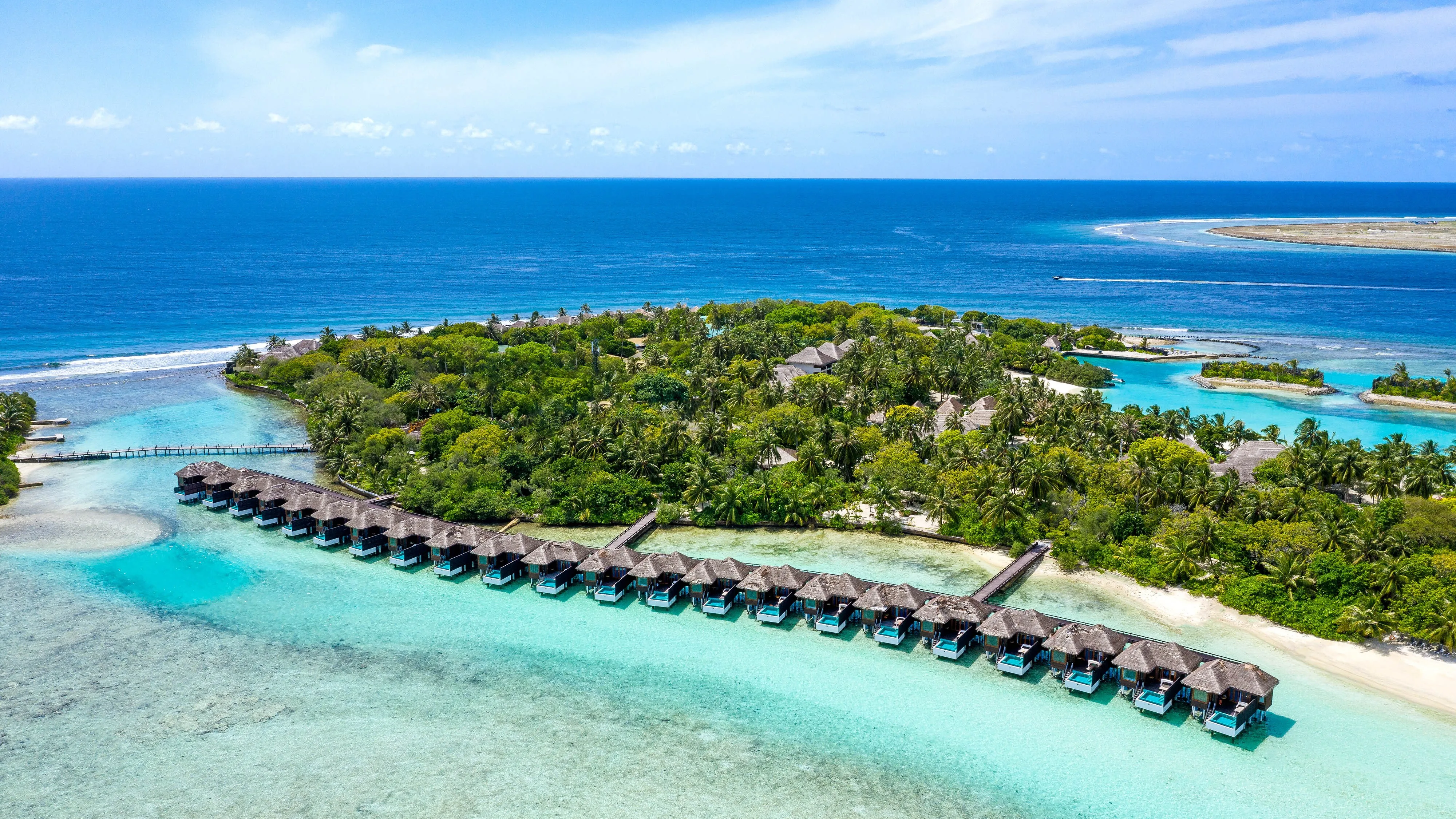 Sheraton Maldives Full Moon Resort & Spa 5* - All Inclusive - Stay on water