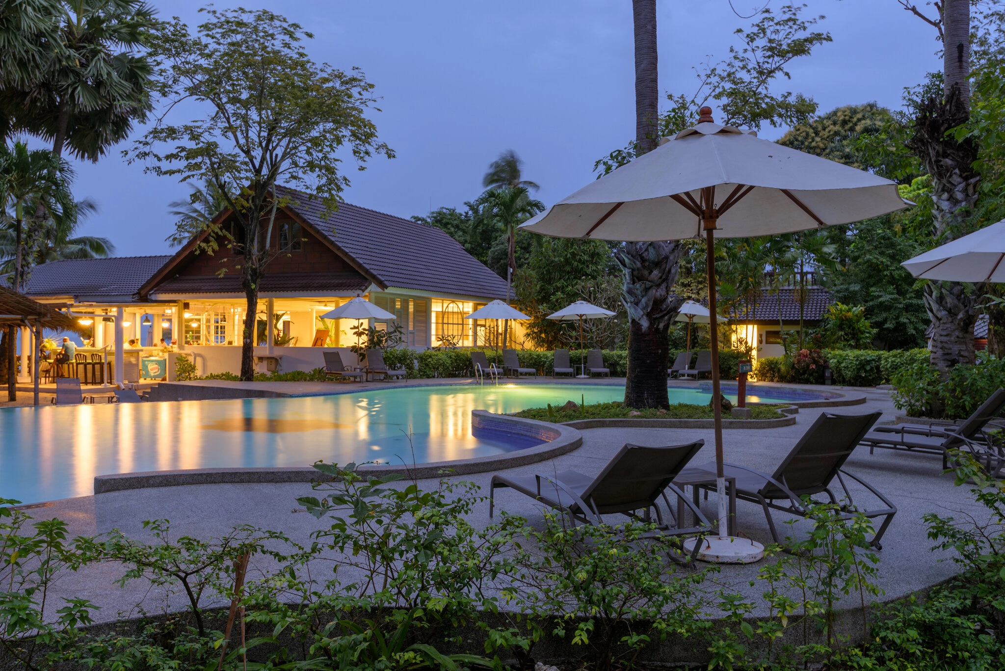 12 Nights of Luxury Beach Front villa Experience- from Bangkok to the Pristine Beaches of Koh Samui, w/flights & Transfersat £1499pp