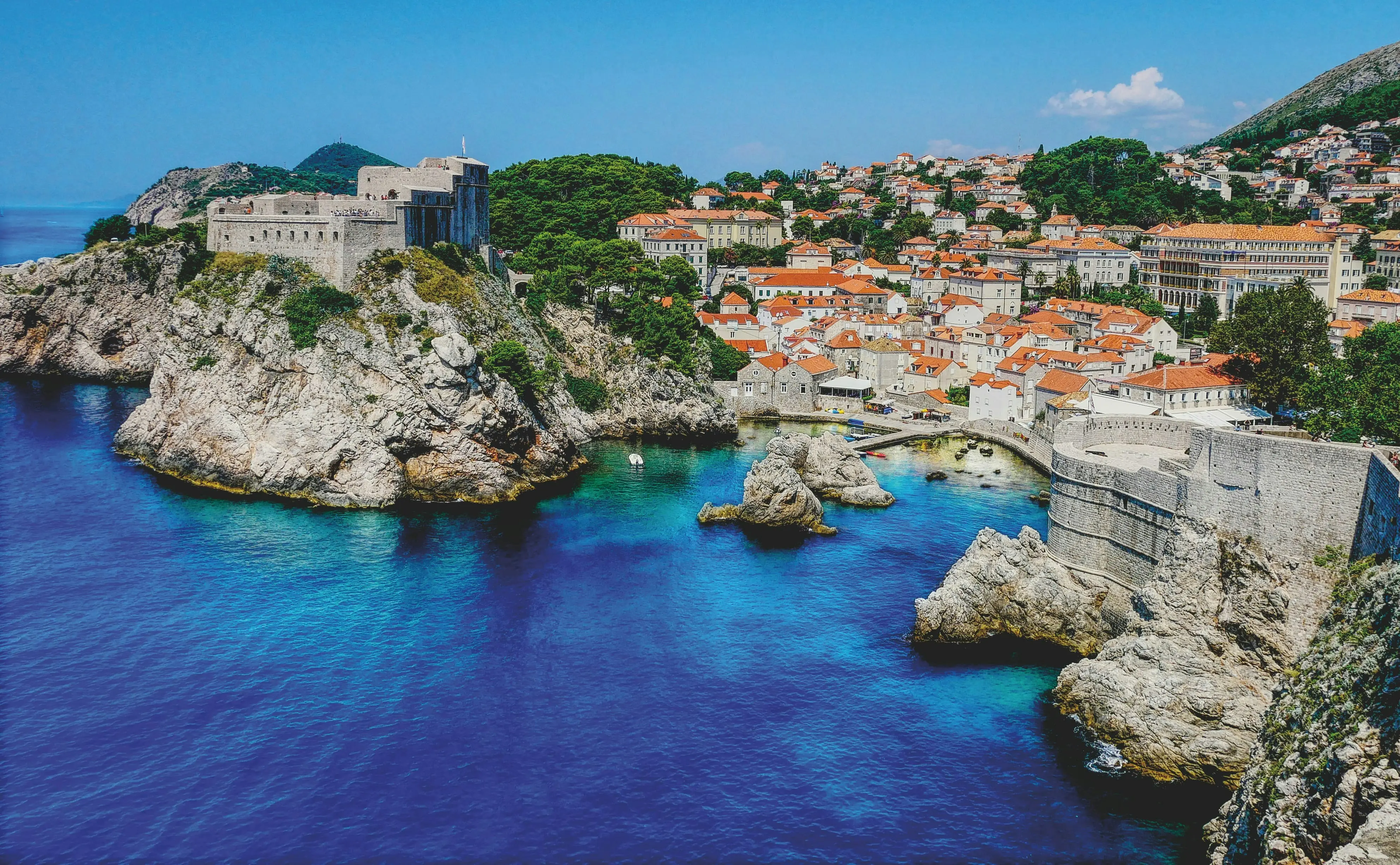 TWO COUNTRIES. ONE INCREDIBLE ADRIATIC ESCAPE! 10 NIGHTS IN MONTENEGRO & CROATIA FROM JUST £999PP!