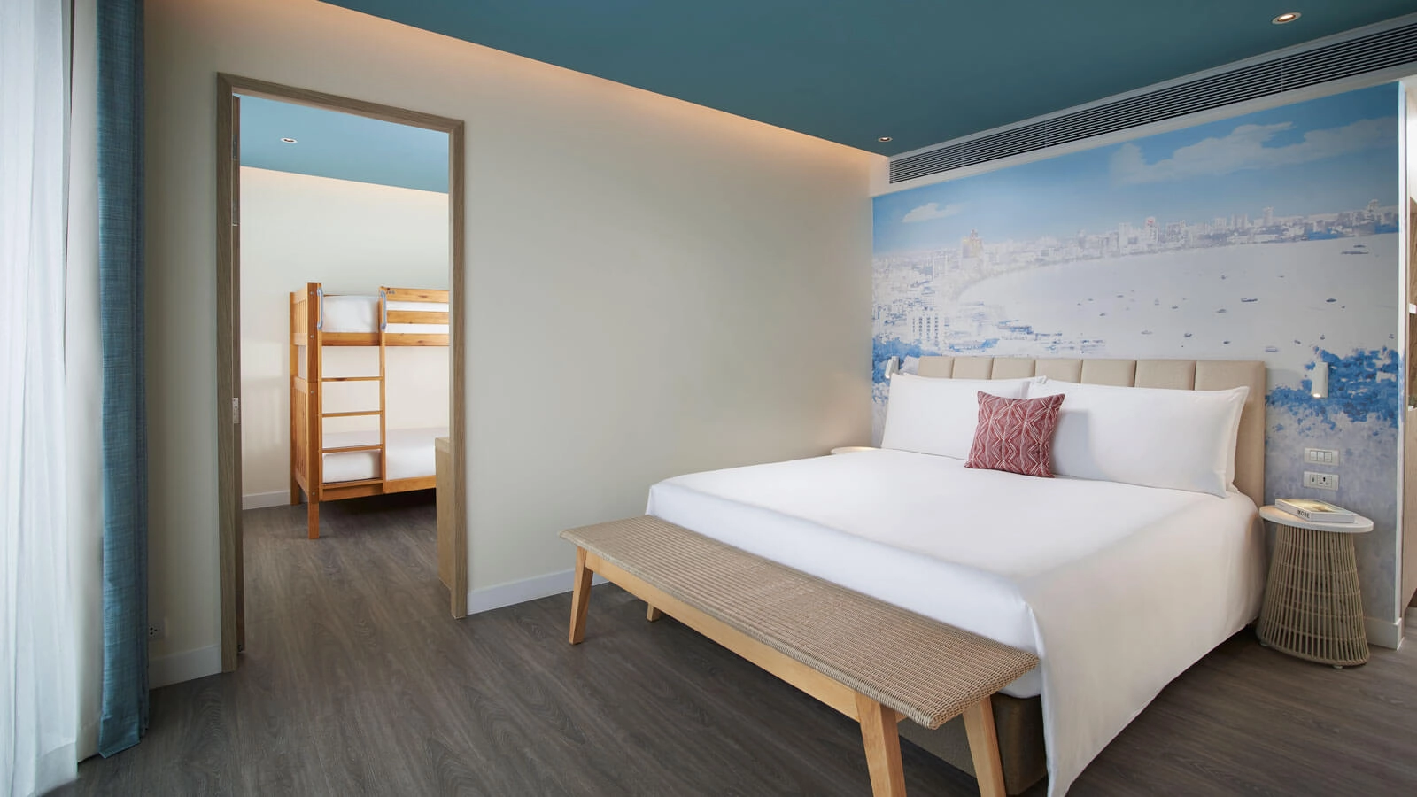 WAIT… £53 A NIGHT! 30 NIGHTS IN PATTAYA FOR JUST £1,599 PP EXCLUSIVE LONG-STAY OFFER! Flights | Breakfast | Beachfront Stay | Transfer | Room upgrade