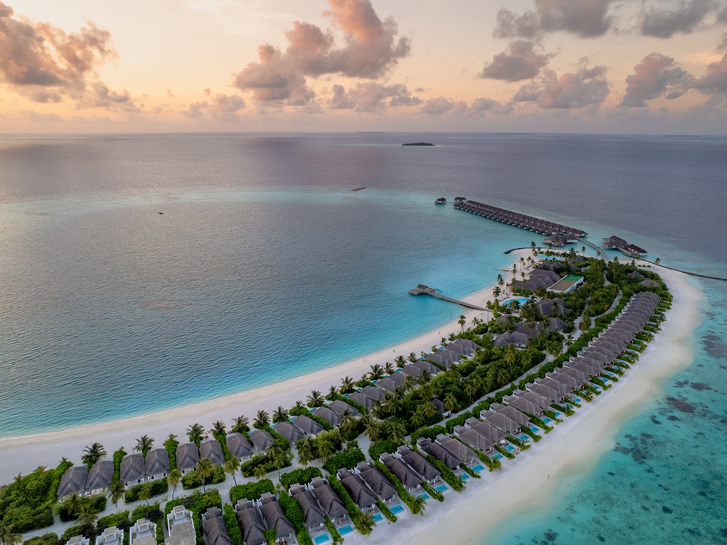 08 Nights holiday at Sun Siyam Iru Veli and Furama Riverfront with Premium All Inclusive Signature Plan