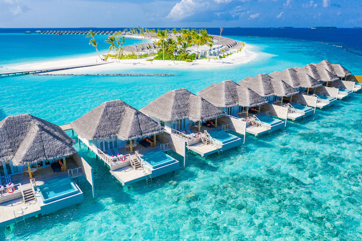 Sun Siyam Iru Veli: 7 Nights of Paradise in the Maldives with Premium All Inclusive Signature Plan