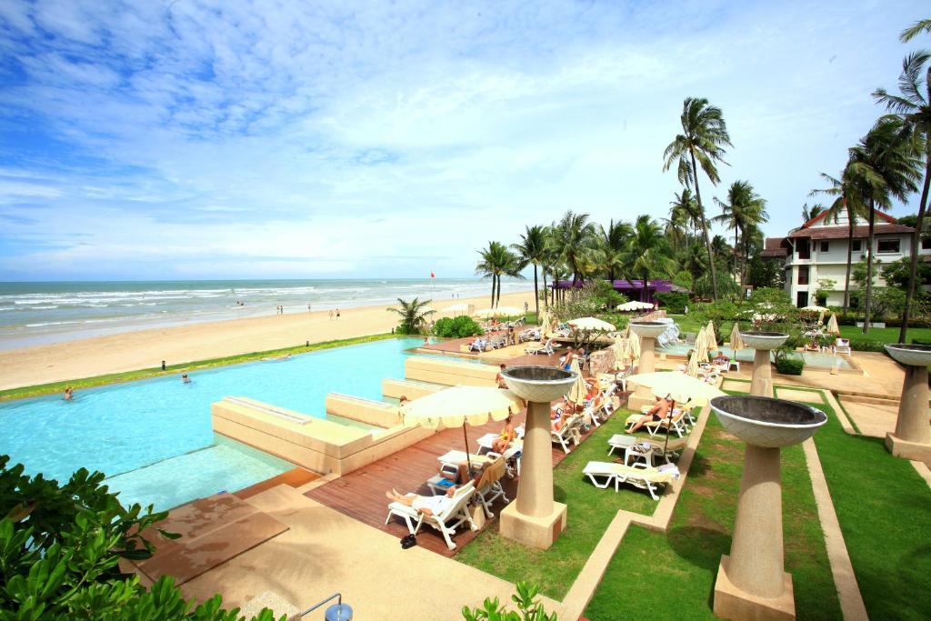 15 Nights Holiday At Deevana Patong Resort And Spa & Apsara Beachfront And Villa With Breakfast