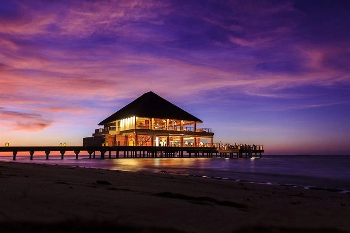 09 Nights All-inclusive Holiday at Dusit Thani Maldives