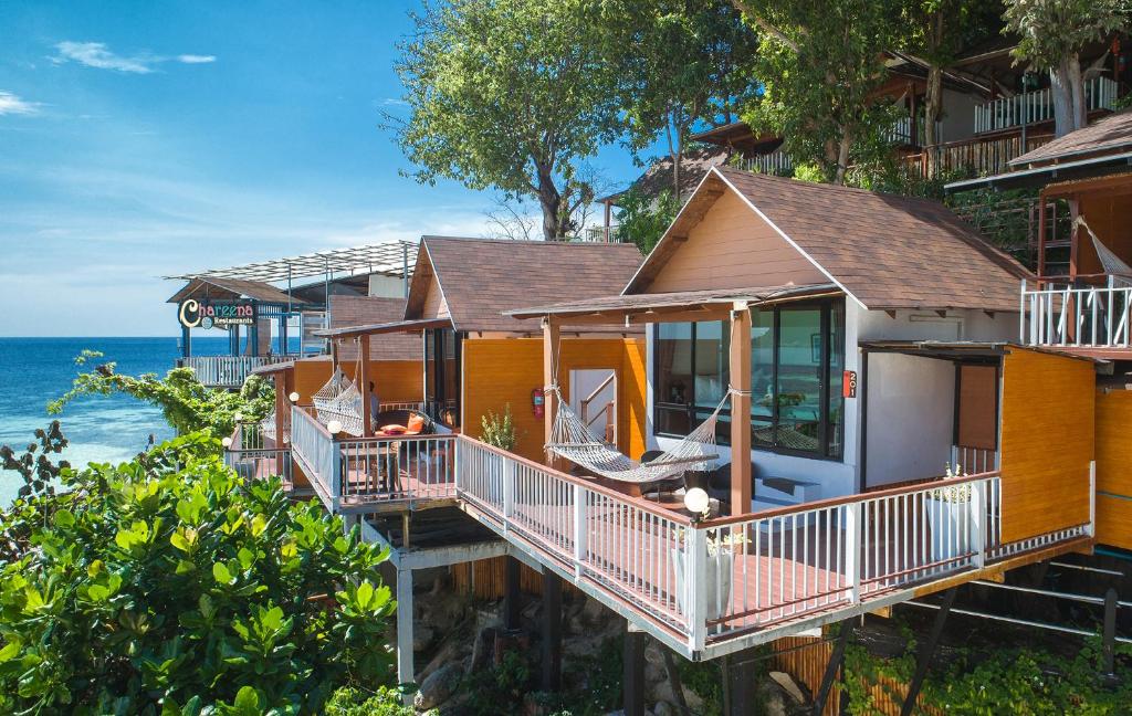 05 Nights Holiday in Chareena Hill Beach Resort with Deluxe room