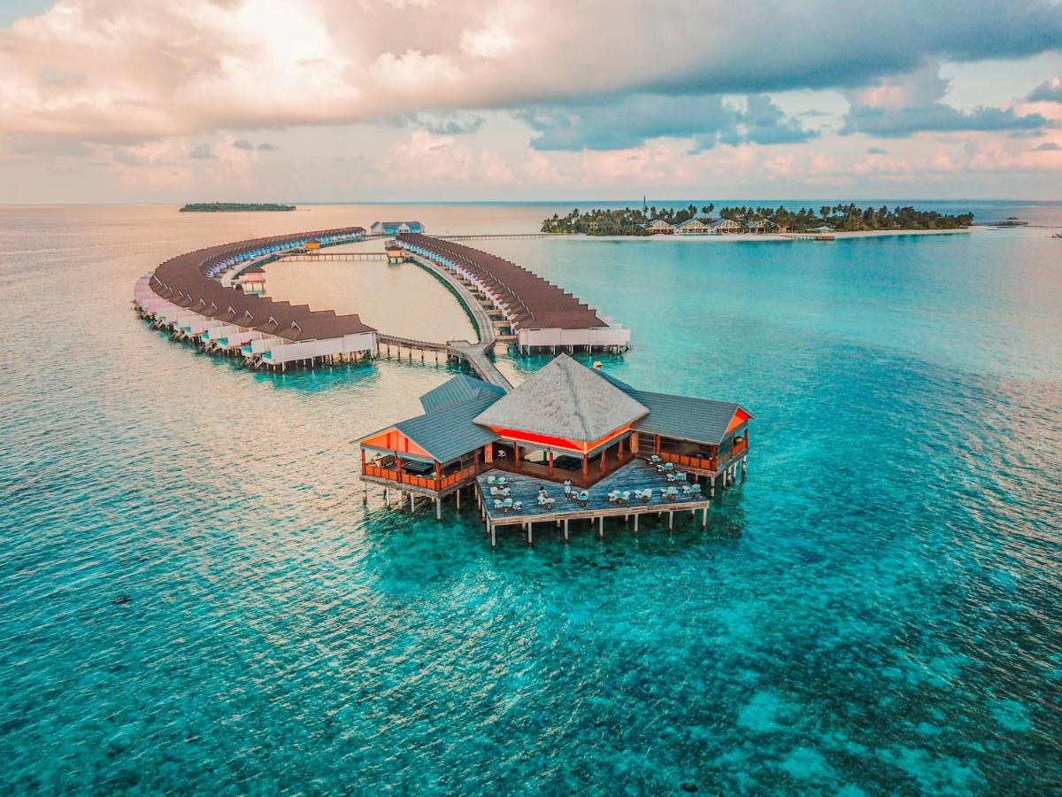07 nights, The Standard Huruvalhi Maldives from £ 3099 pp only!