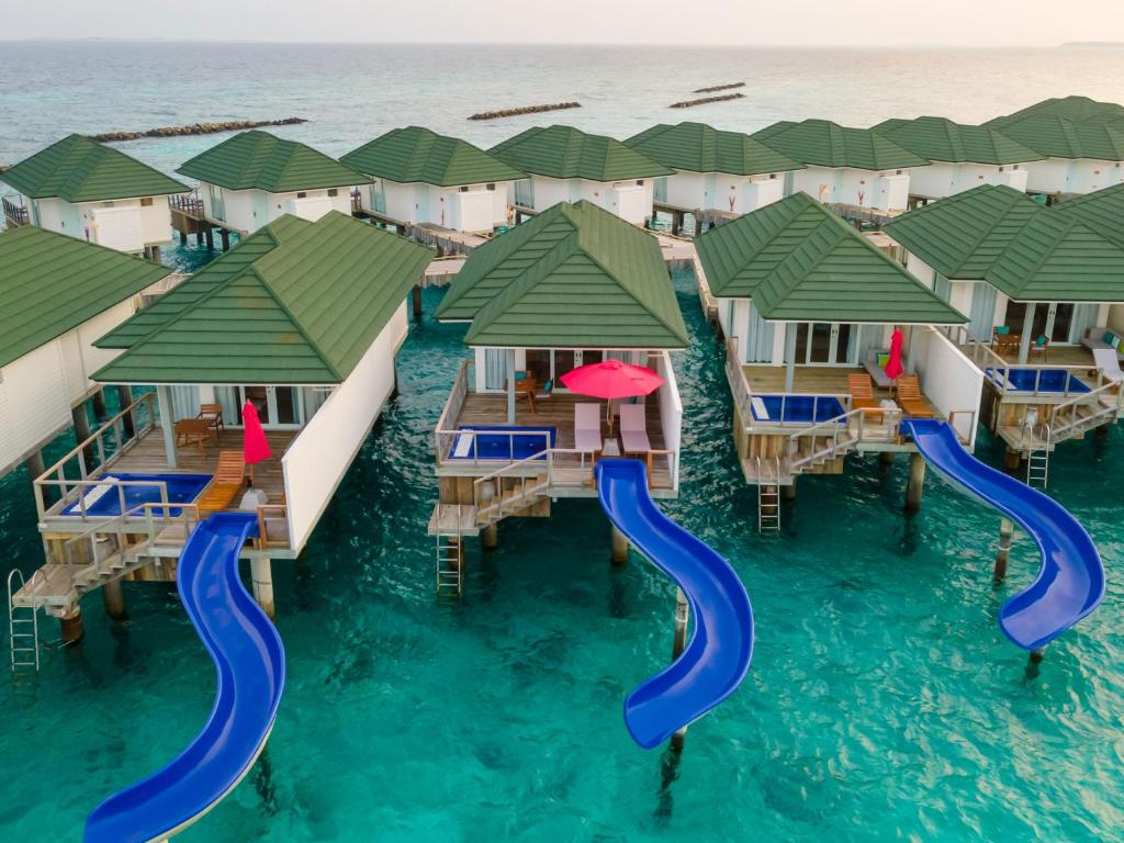 14 nights long stay Siyam World Maldives FREE UPGRADE from Water Villa with Pool + Slide to Lagoon Villa with Pool and Slide!