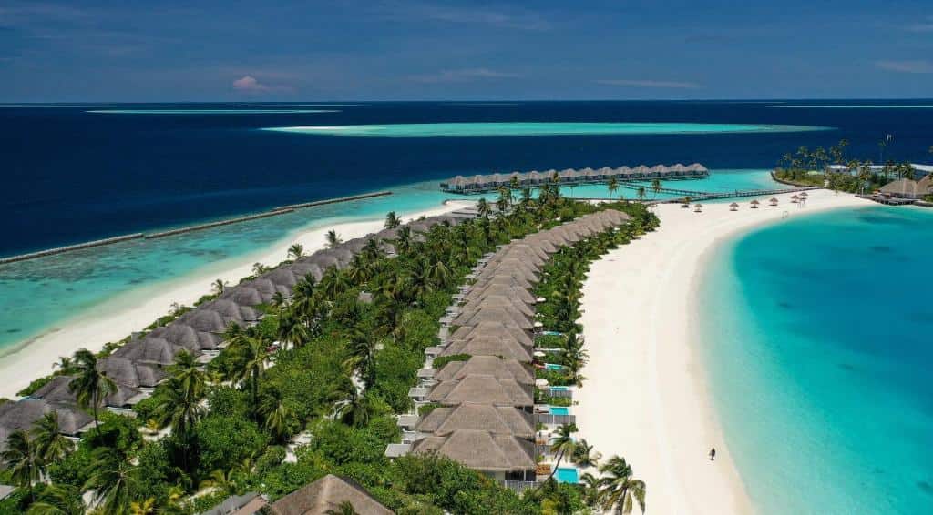 09 Holiday at Sun Siyam Iru veli Maldives with Ocean Suite with Pool