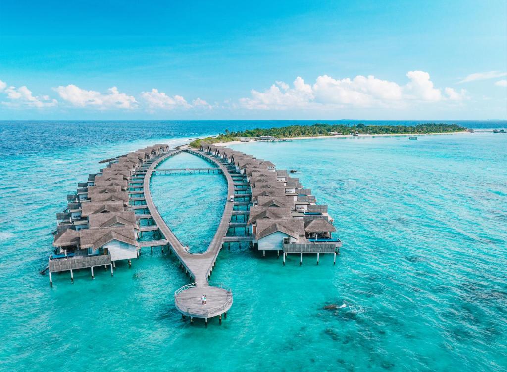 Seize the moment! Fairmont Maldives Dream Getaway - 07 Nights in Private Pool Villa with Half Board & Seaplane Transfers @ £2799pp