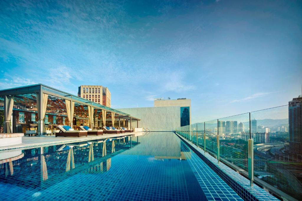05 Nights Holiday inHotel Stripes Kuala Lumpur, Autograph Collection with Deluxe room