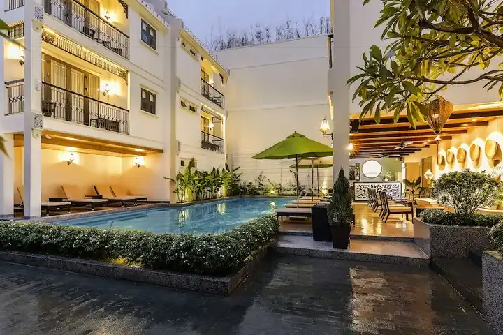 10 Nights Unforgettable Thai Golden Triangle with Phuket w/transfers and flights